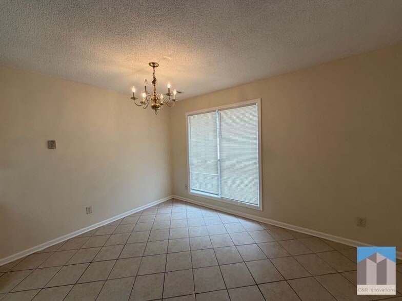 Building Photo - 414 Saddle Shoal Trl