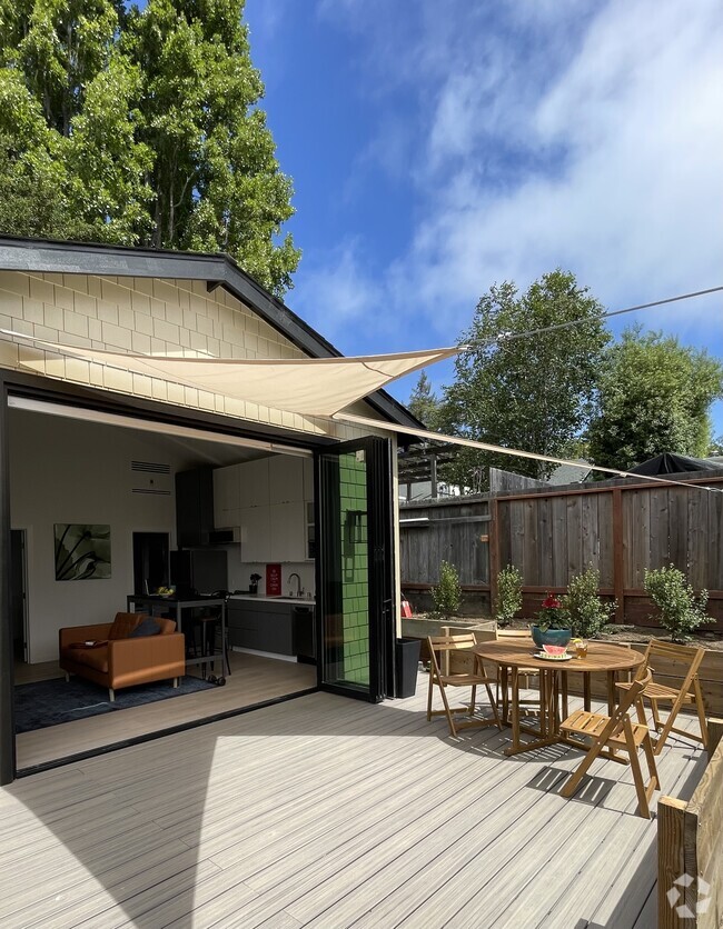 Building Photo - 37 Matilda Ave