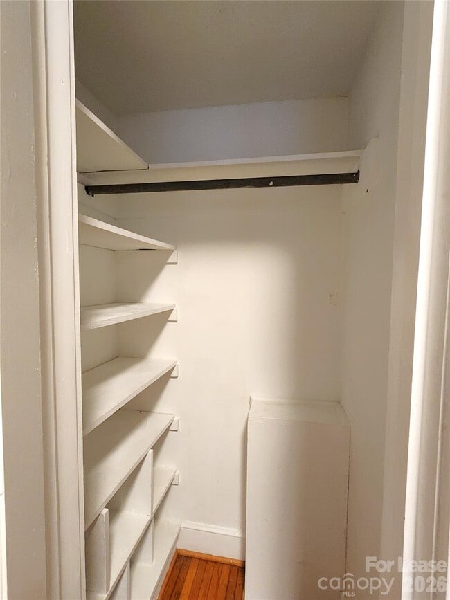 Building Photo - 337 N 9th St