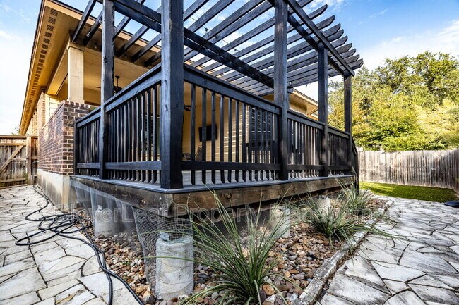 Building Photo - 25744 Two Springs