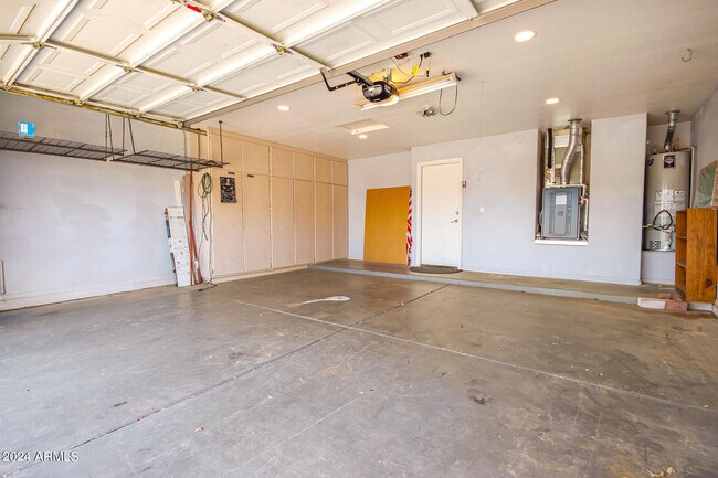 Building Photo - 11365 E Downing Cir