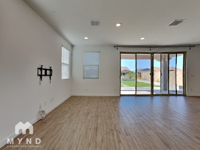 Building Photo - 9233 W Roma Ave
