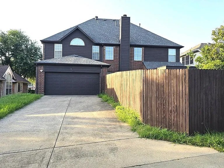 Building Photo - 4100 Benoit Dr