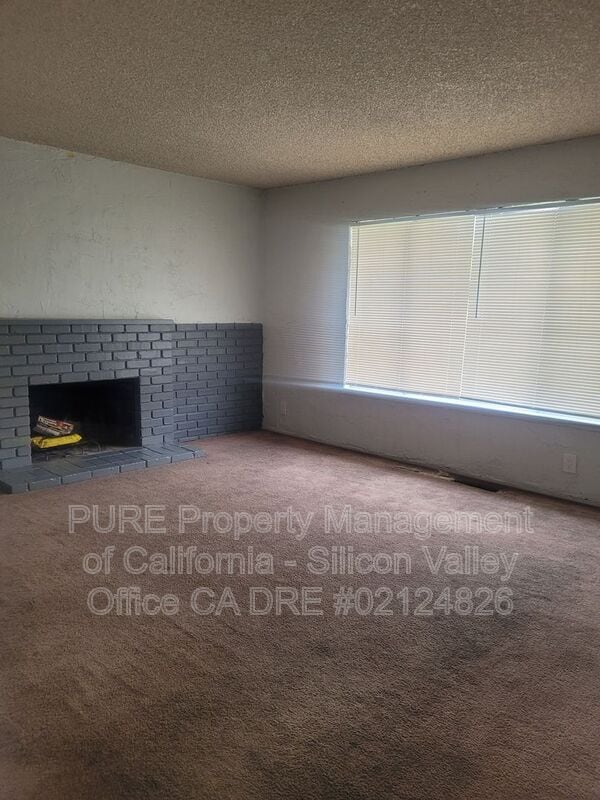 Building Photo - 2473 Kennedy Ave