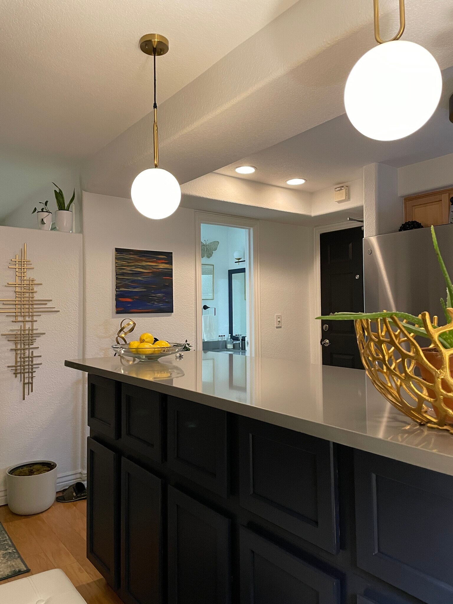 Building Photo - 1833 N Williams St