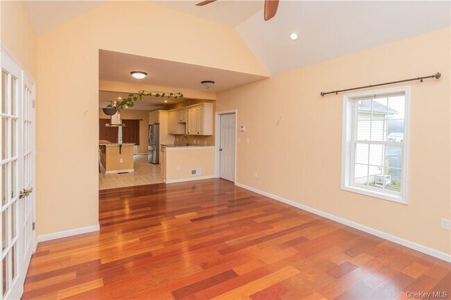 Building Photo - 66 Mulberry Ln