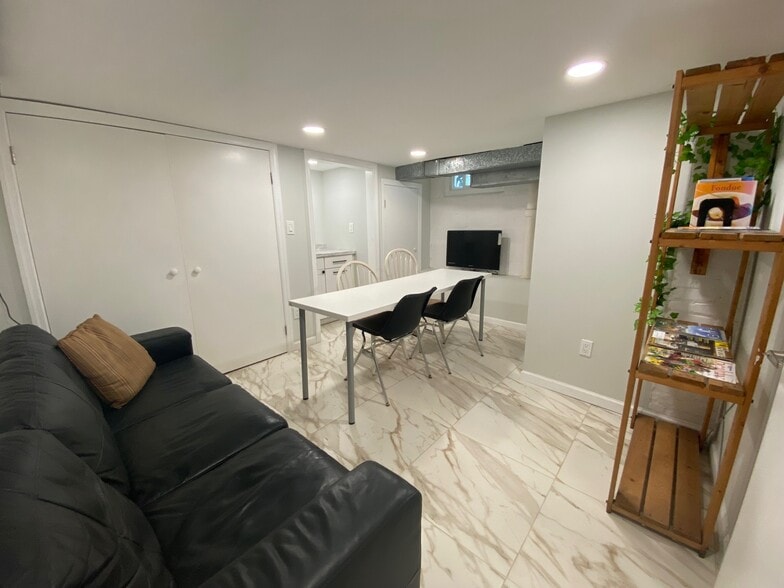 common study room - 219 Birch Ave