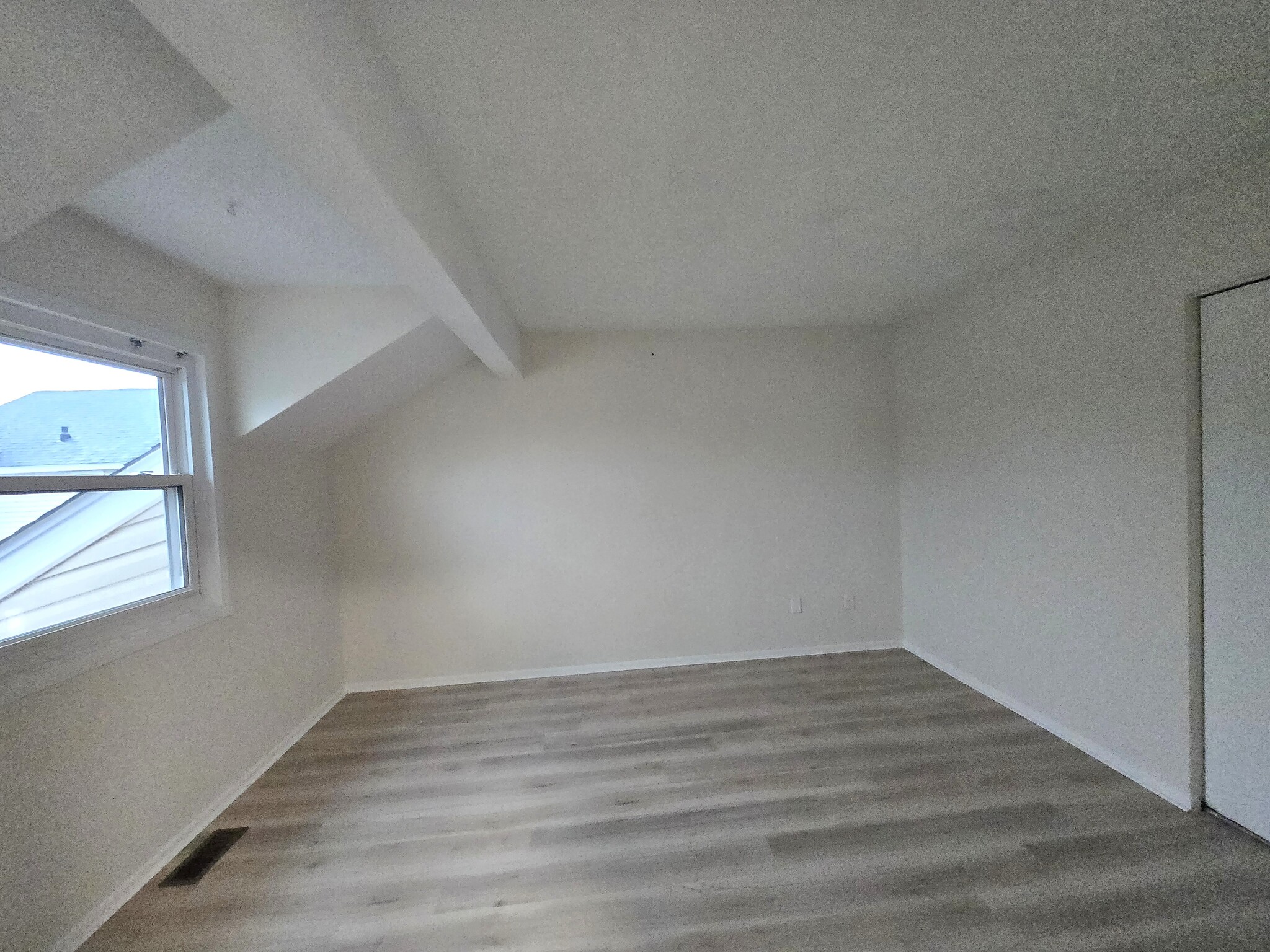 Building Photo - 3912 Riverside Cir