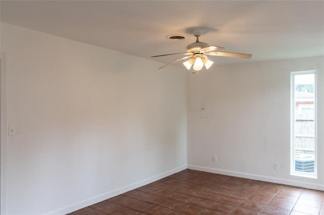 Building Photo - 5311 Perry Ave