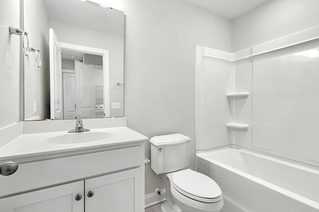 Building Photo - Gorgeous 3-Story Townhome in Park Circle | 3BR + Flex Space + Garage