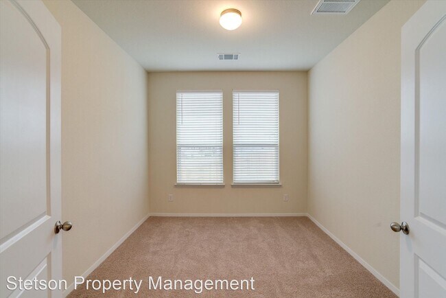 Building Photo - 3 br, 2.5 bath House - 5628 Respinto Dr