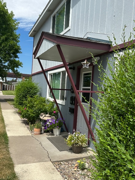 Building Photo - 1028 Longstaff St