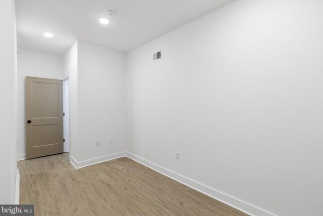 Building Photo - 4021 Brown St
