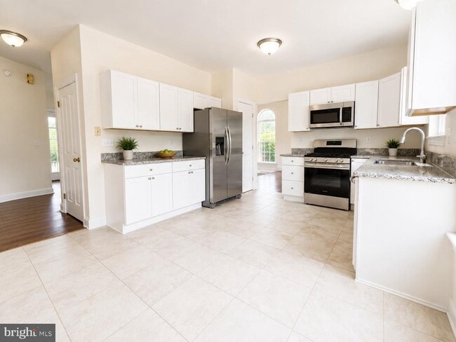 Building Photo - 1302 Ponderosa Dr