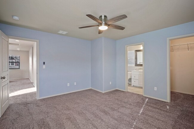 Building Photo - Updated home in Gardenside!