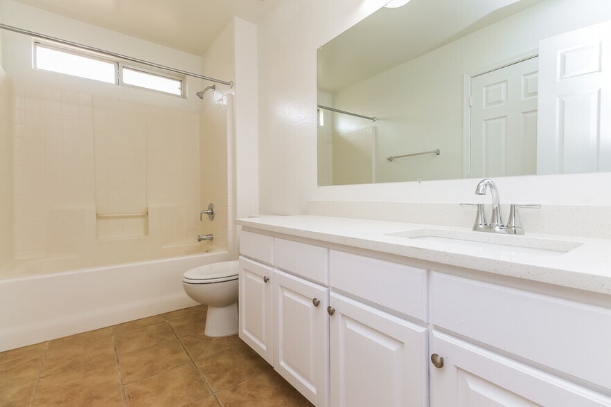 Building Photo - 3369 W Yellow Peak Dr