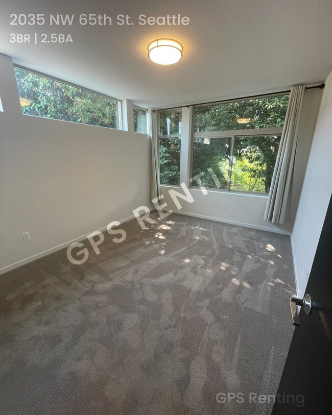 Building Photo - 2035 NW 65th St