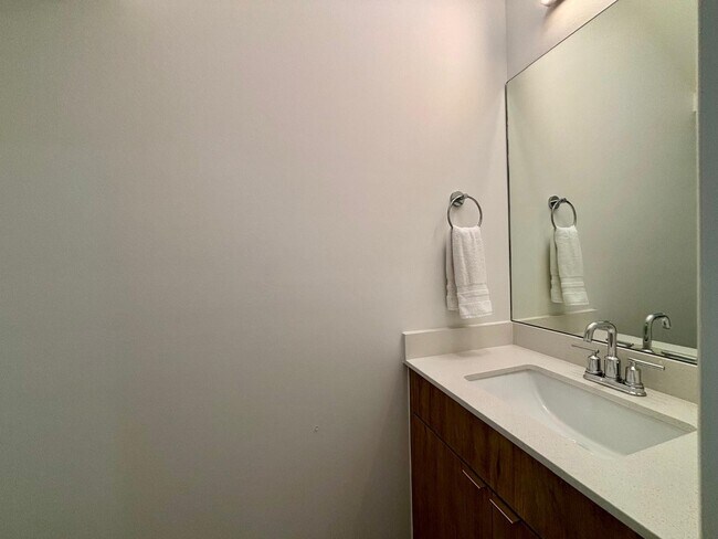 Building Photo - 510 Deer Path Lp