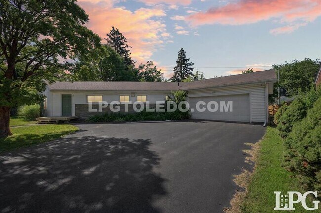 Primary Photo - 2203 Glendale Ave