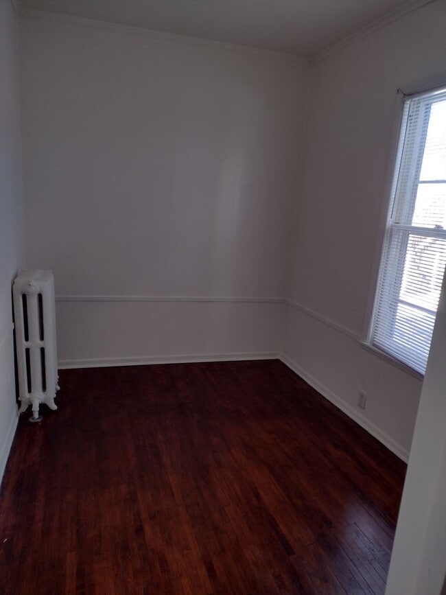 Building Photo - Great 3 Bed 1 Bath Home