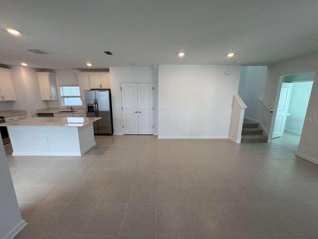 Building Photo - 6004 Zen Wy