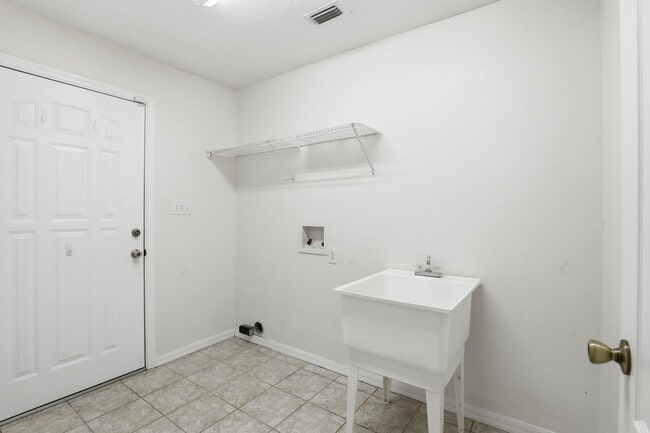 Building Photo - 3416 NW 63rd St