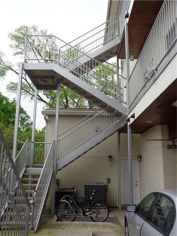 Building Photo - 210 E 32nd St