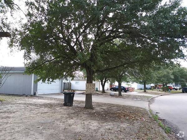 Building Photo - 20331 Mountaindale Dr
