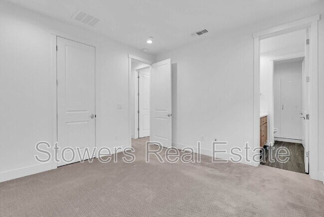 Building Photo - 1416 Julia Ln