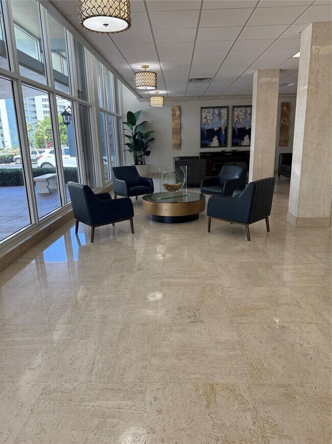 Building Photo - 305 N Pompano Beach Blvd