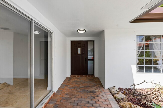 Building Photo - 3310 NW 90th Ave