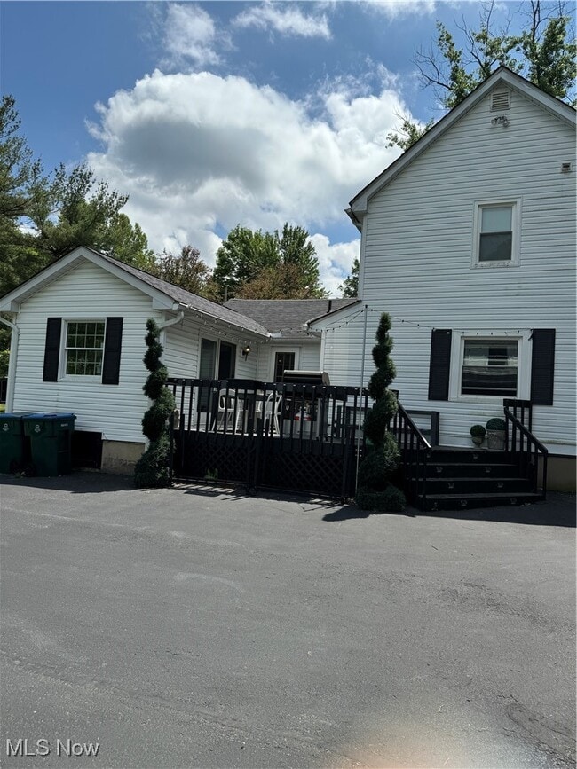 Building Photo - 35755 Miles Rd