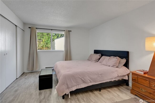 Building Photo - 419 S 325th Pl