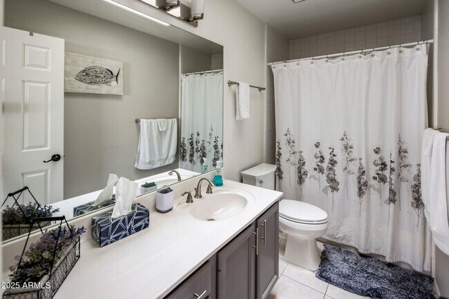 Building Photo - 5747 E Gelding Dr