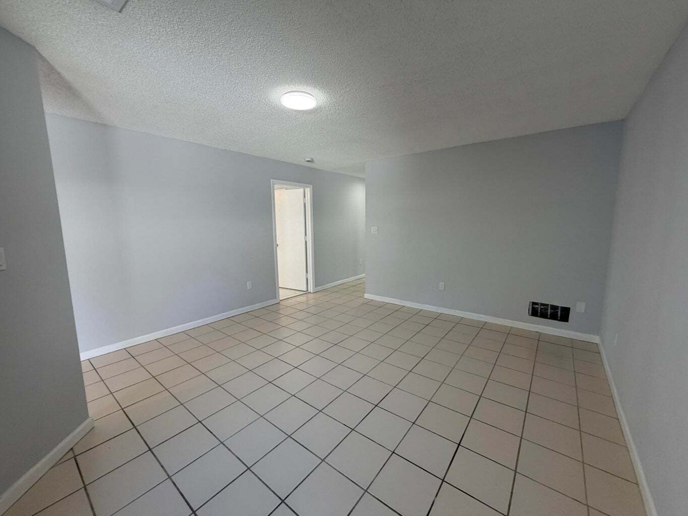 Building Photo - 182 Sparrow Dr