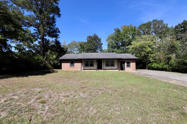 Building Photo - 6 Hilliard Dr
