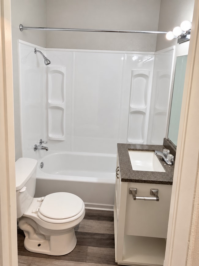 Building Photo - Duplex