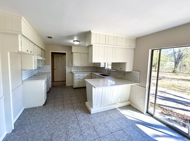 Building Photo - 140 VZ County Rd 2153