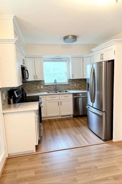 Building Photo - 418 W 259th St