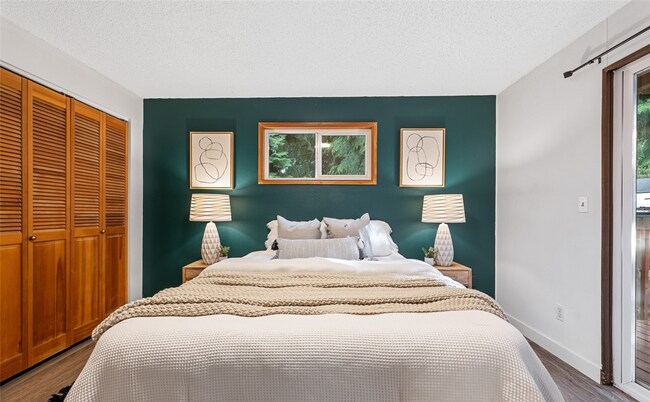 Building Photo - Stunning 4-Bedroom, 2.5-Bath Remodeled Home in Rushmore, Gig Harbor
