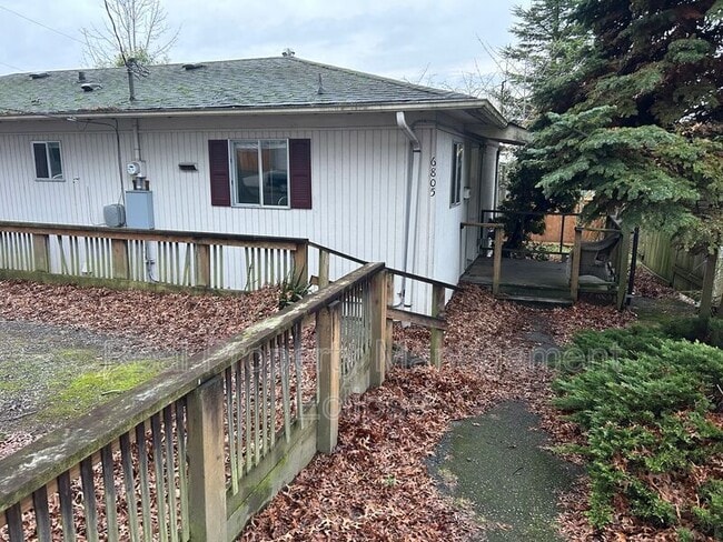 Building Photo - 6805 103rd Ave NE