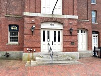 Building Photo - 92 Main St