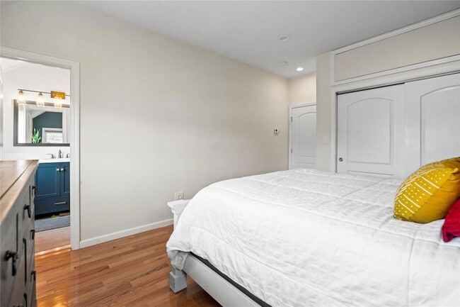 Building Photo - 551 Fire Island Ave