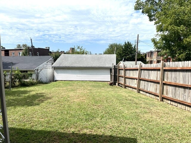 Building Photo - Spacious St. Louis Home for Rent | Convenient Location