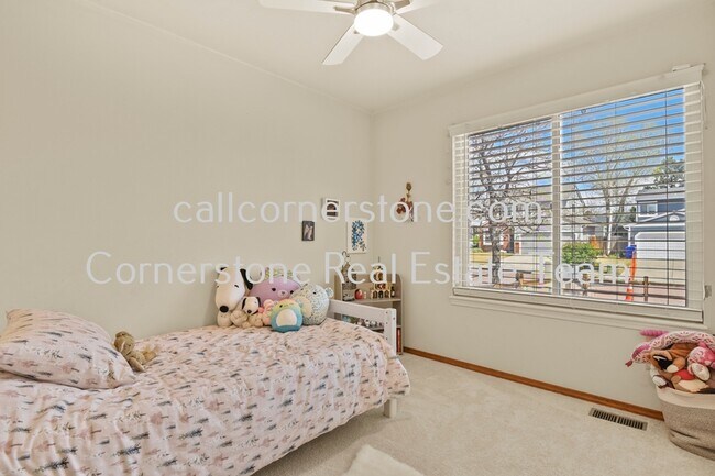 Building Photo - 8640 Boxelder Dr