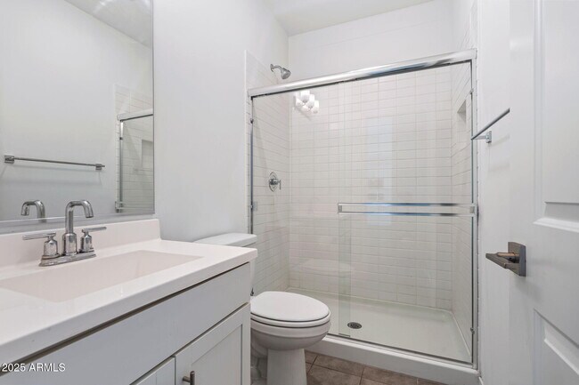 Building Photo - 3023 W Bent Tree Dr