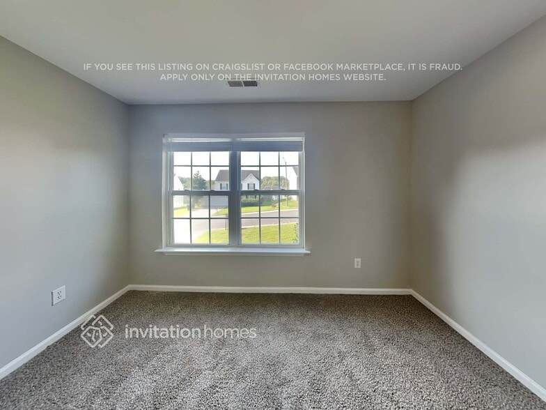 Building Photo - 217 Stone Moss Ln