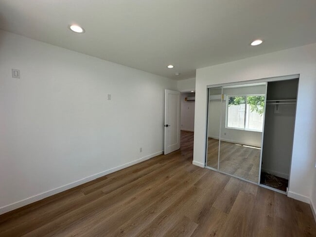 Building Photo - Brand new 3-bedroom, 2-bathroom designed f...