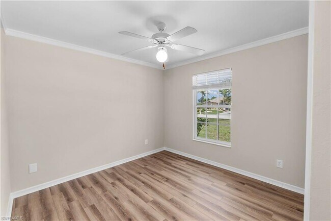 Building Photo - 2721 SW 12th Ave