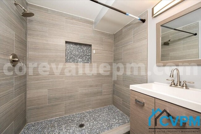 Building Photo - 1617 Mt Airy Ct